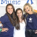 britt,-chandy-and-jana-at-booth_hm